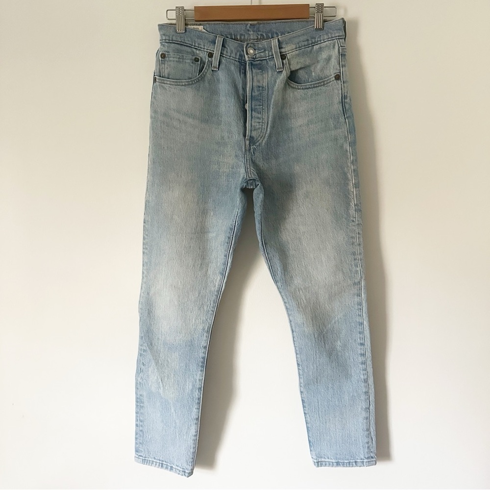 Levi's Premium 501 Button Fly Classic Straight Jeans Light Acid Wash 28 x 28